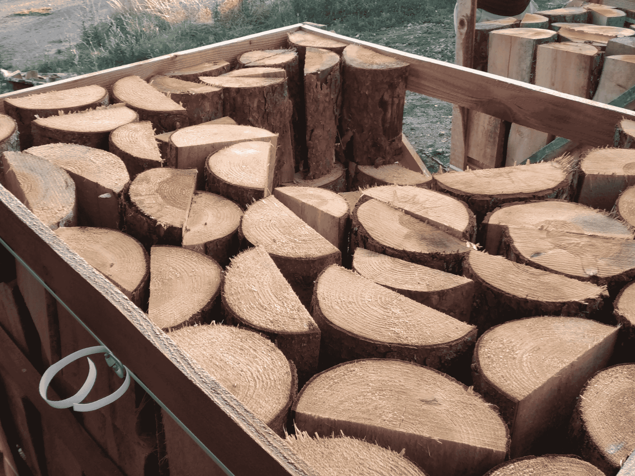 Production de socles bois artisanaux — Les Sapins d'Ardèche